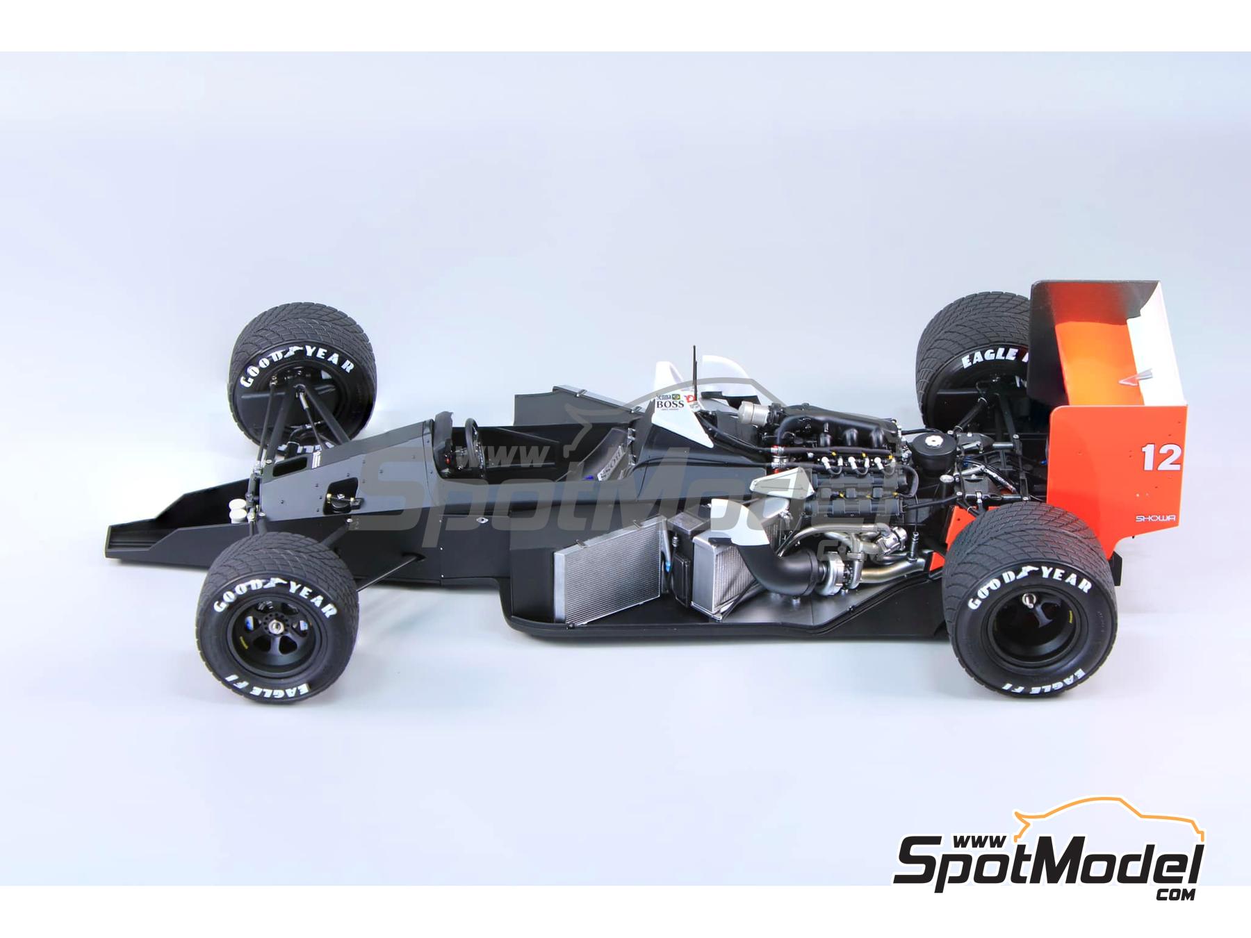 Beemax Model Kits BX12002: Car scale model kit 1/12 scale